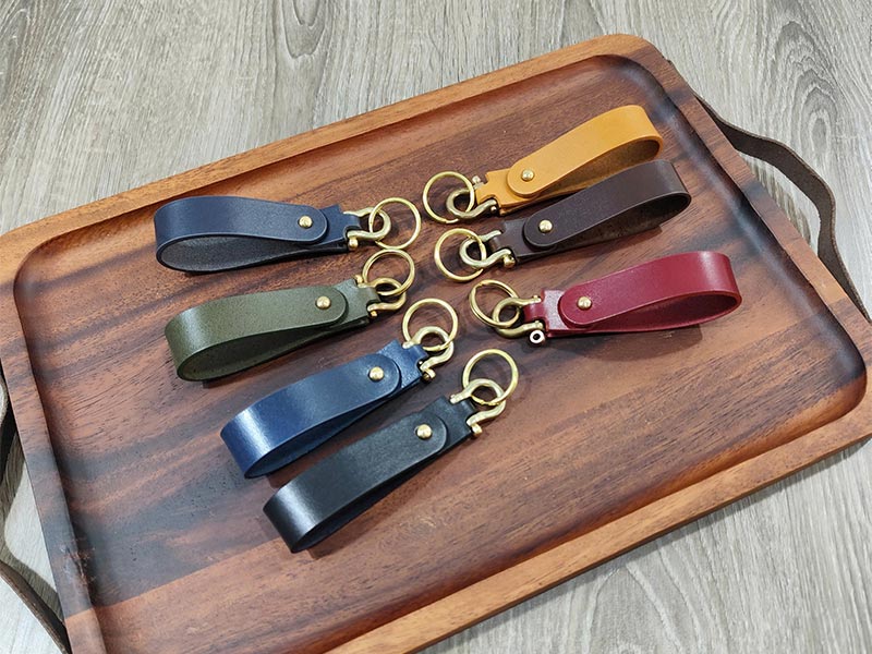 7 colors of keychain